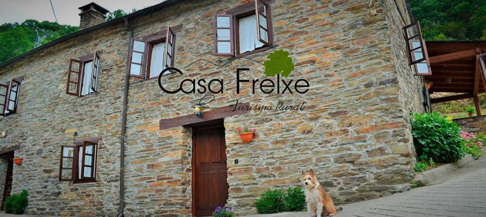 Casa Freixe Apartamentos Rurales 圣埃乌拉利亚德奥斯科斯 外观 照片