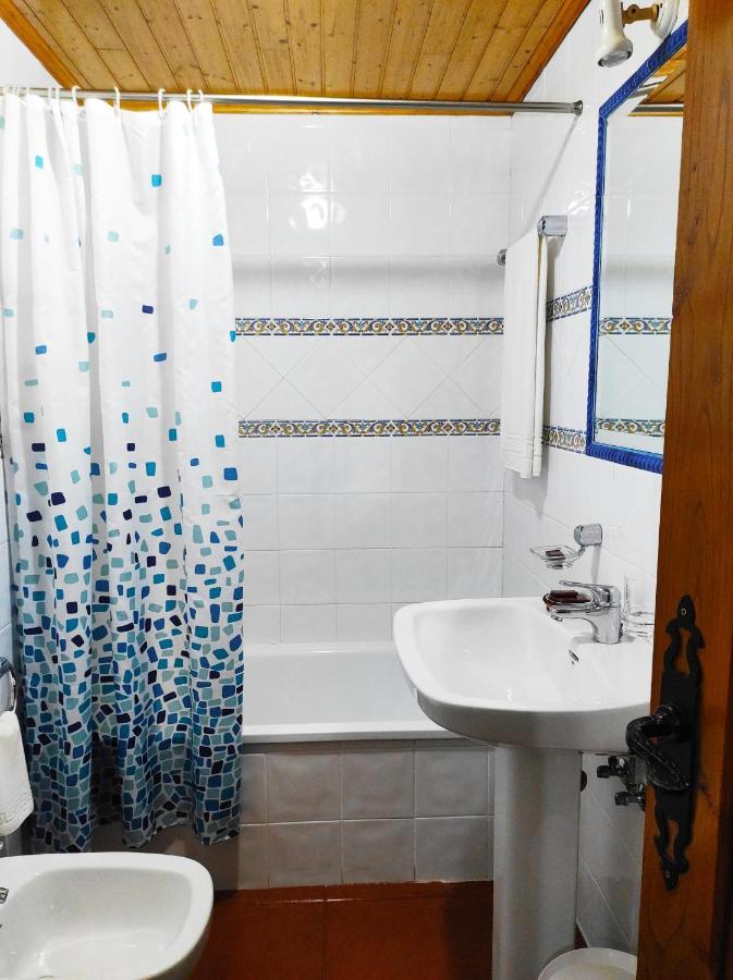 Casa Freixe Apartamentos Rurales 圣埃乌拉利亚德奥斯科斯 外观 照片